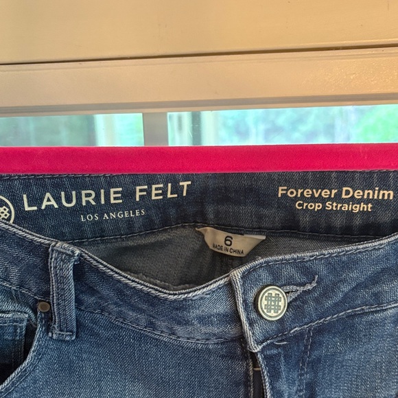 Laurie Felt Straight Leg Cropped Floral Embroidered Blue Jeans - Picture 3 of 11